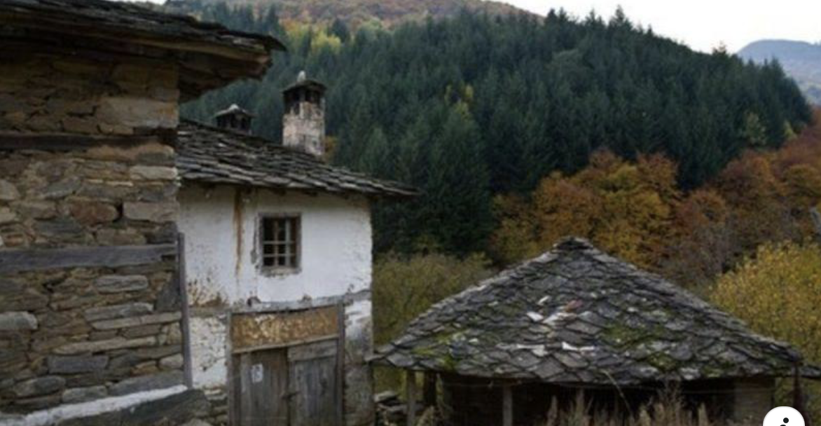 Priča iz Srbije mnogima tjera strah u kosti! U ovom selu kada padne mrak, niko ne izlazi iz svog doma! Njega se svi boje, a evo i zbog čega! (FOTO)