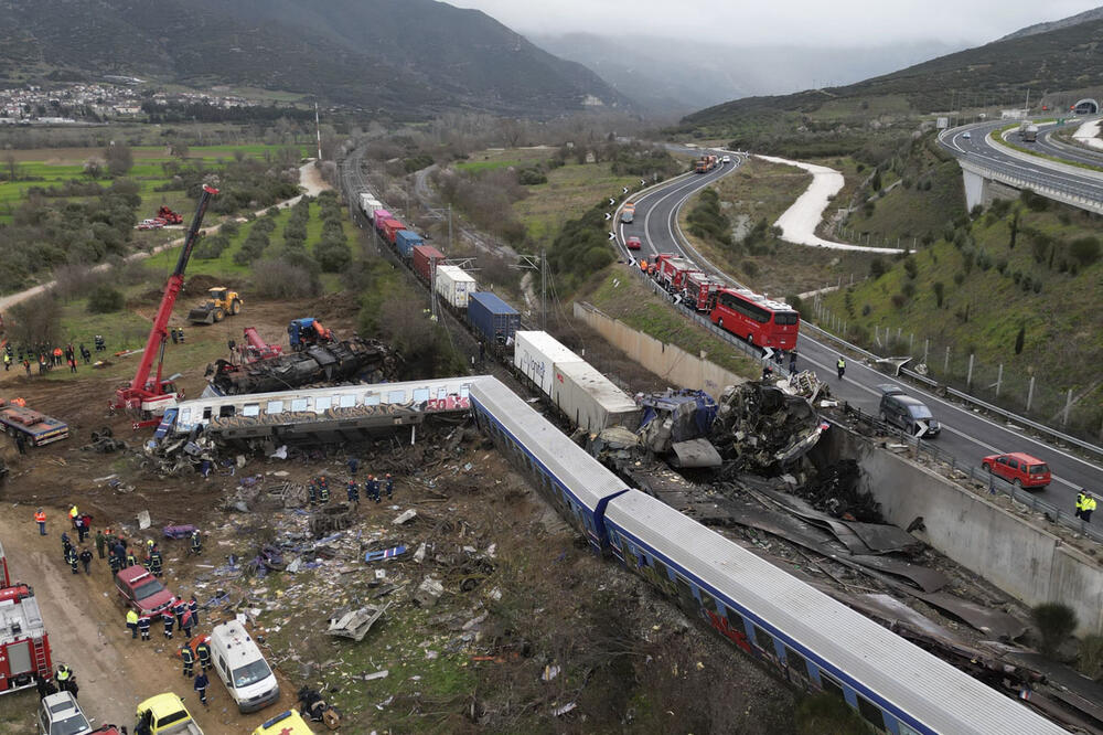 Poslednje reči mašinovođe lede krv u žilama! Isplivale nove informacije o sudaru vozova