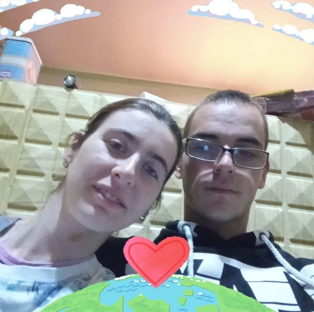 Živote, tugo: Ovo su mladić i devojka koji su umrli od gasa u stanu: “Katarina je bila trudna”