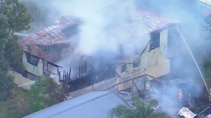 Izgorjela kuća, u njoj poginuli otac i pet njegovih sinova (VIDEO)