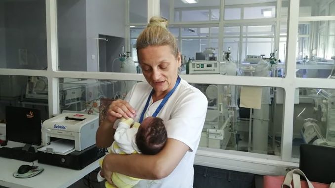 “BEBU NE ŽELIM DA VODIM KUĆI” Majka (38) devojčicu ostavila u vranjskom porodilištu